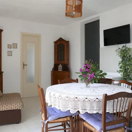 Casetta In Campagna By Interhome Hébergement de vacances San Remo